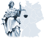 Figur der Justizia vor den Umrissen der Bundesrepublik Deutschland